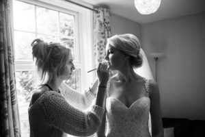 final touches of makeup