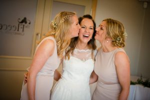 bridesmaids kiss sister