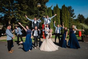 silly poses for the bridal party